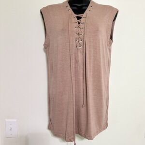 OLIVACEOUS sleeveless lace up top‎ Size Large Blush Renaissance Neutral
